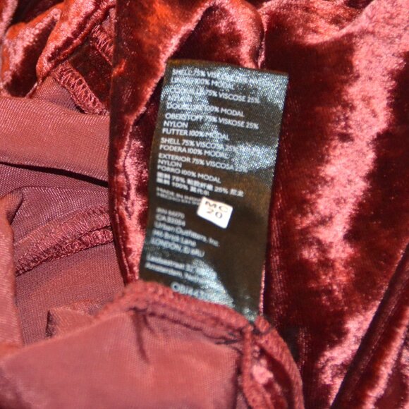 Anthropologie The Somerset Maxi Long Dress VELVET WINE/DARK RED SMALL - Picture 9 of 9